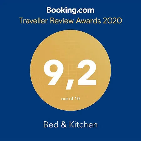 Bed&kitchen
