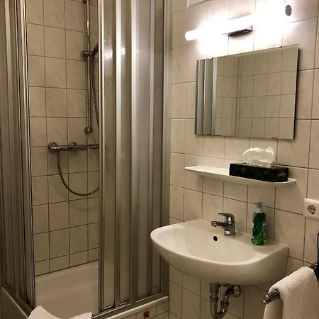 Bed&kitchen